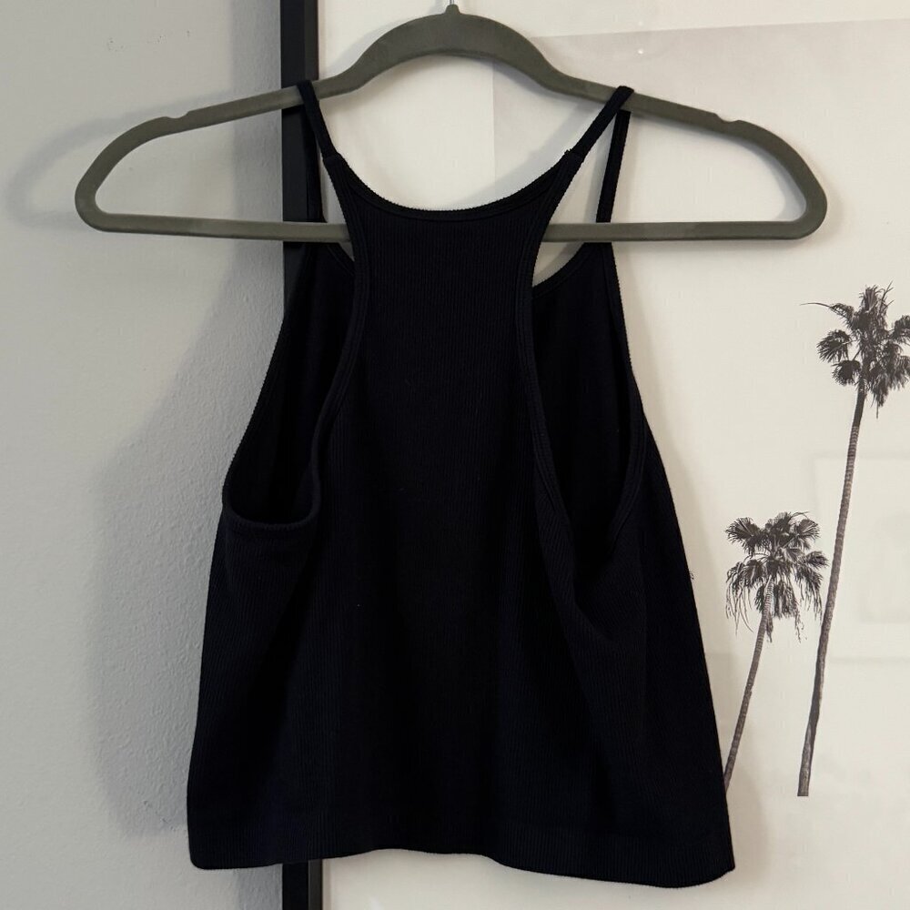 Banana Republic | NWOT Seamless Ribbed Halter Crop Tank Top in Black Size Large - Picture 3 of 9